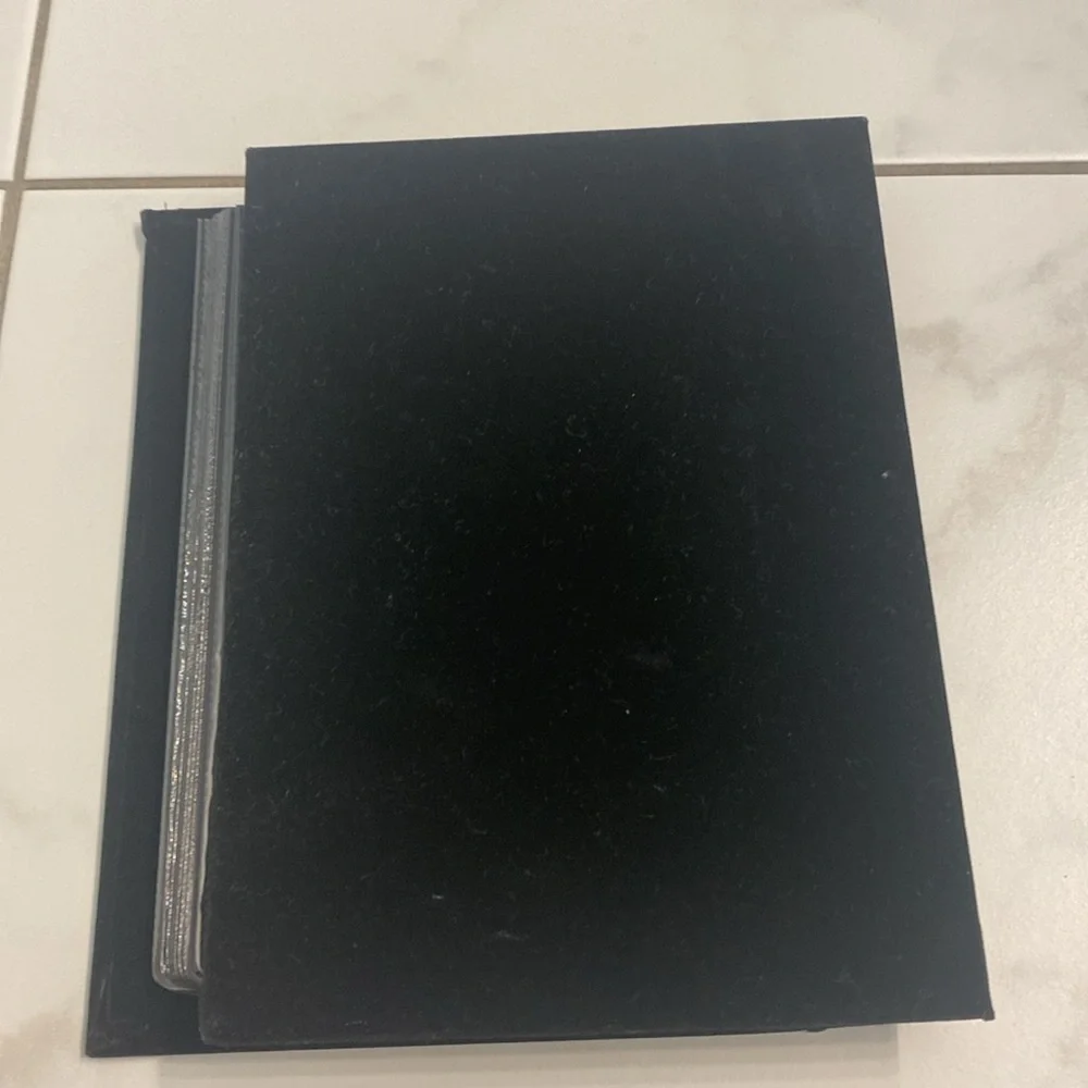 NWOT Celebrity X cruises photo album. Metal front /velvet back hold 40 pics🛳️🚢